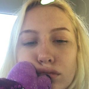 Meet your Posher, Karaline